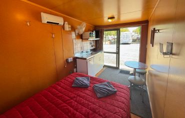 Kitchen Cabin (Double)