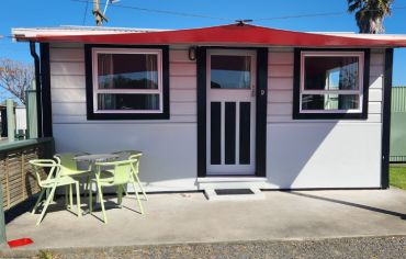 Deluxe Family Cabin (5 persons)