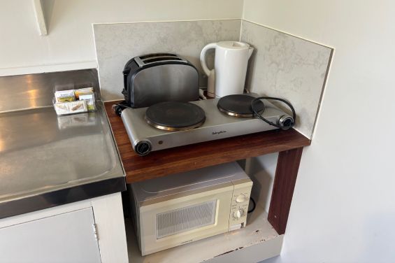 1-Bedroom Motel (4max) - kitchen
