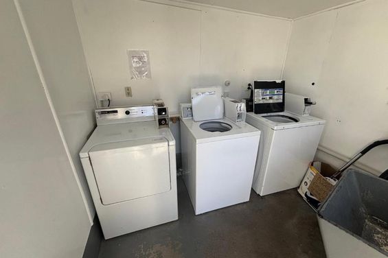 Motel%20laundry%20machines