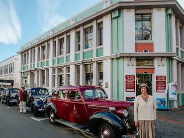 New Zealand Napier Vintage Car Tours Credit Art Deco Trust 2100x1100 Scalemaxwidthwzkzmf0